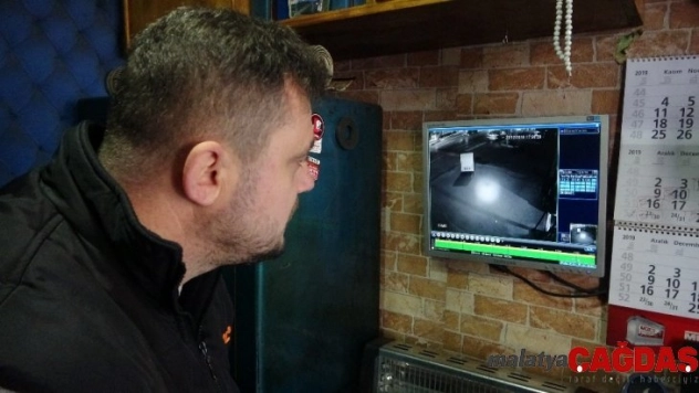 Arkadaşları şaka yapıyor sandı, güvenlik kameralarını inceleyince gerçek ortaya çıktı