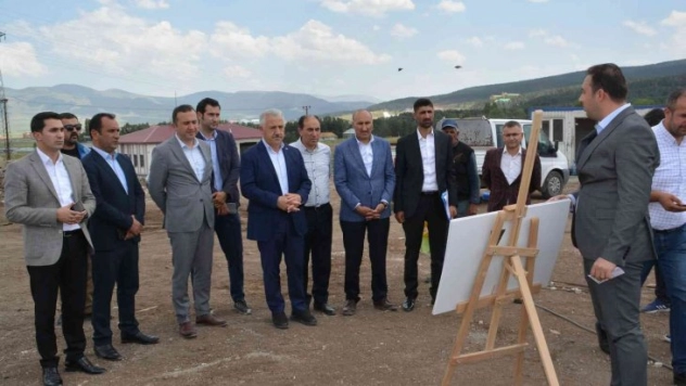 Arslan Sarıkamış'a müjdeyi verdi