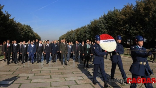 ASELSAN yönetiminden 44. kuruluş yıl dönümünde Anıtkabir'e ziyaret
