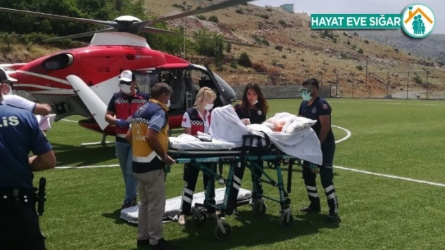 Ambulans helikopterle sevk edildi