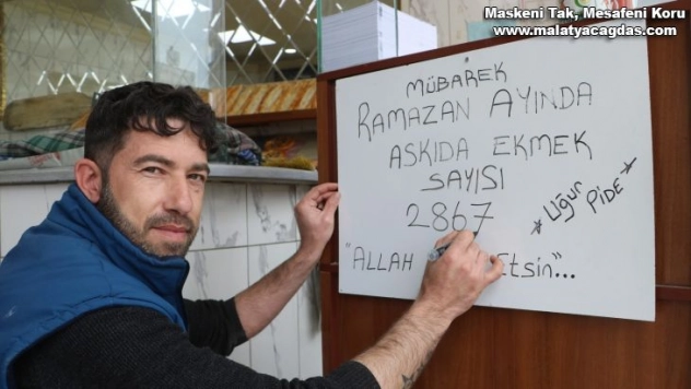 Askıda ekmeğe 3 bin ekmekle destek verdiler