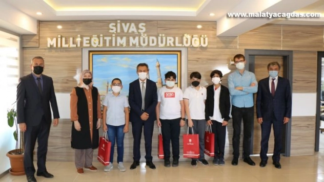 Aslan, BİLSEM öğrencilerini tebrik etti