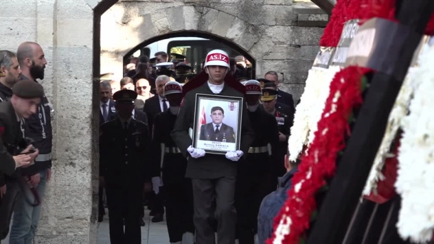 Astsubay Üstçavuş Berkay Karaca, Kırklareli'nde toprağa verildi