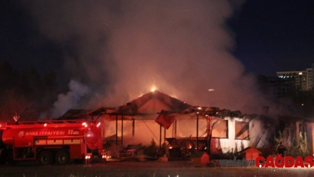 At çiftliğinde yangın