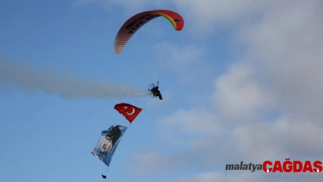 Atatürk'ün Ankara'ya gelişinin yıl dönümünde 2 bin 500 kişi aynı anda oyun havası oynadı