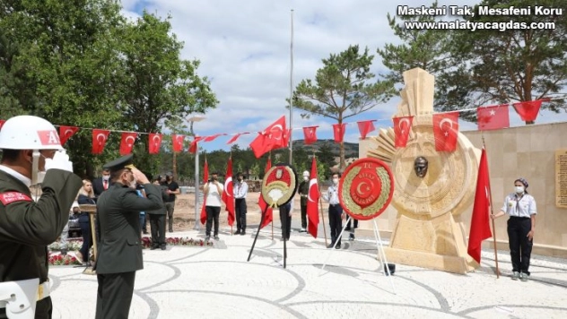 Atatürk'ün Sivas'a Gelişinin 102. Yıl Dönümü İlk Adım Anıtında kutlandı