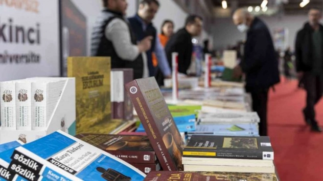 Atatürk Üniversitesi Erzurum Kitap Fuarında