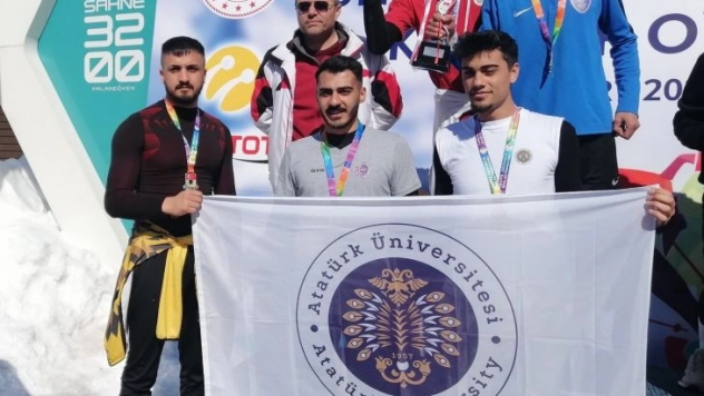 Atatürk Üniversitesi kürsüden inmedi: tam 26 madalya