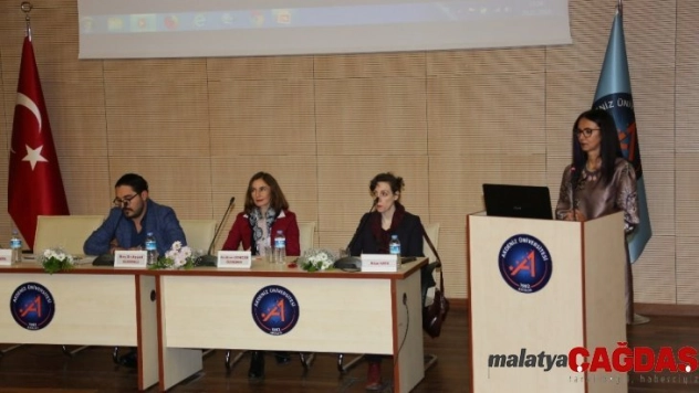 AÜ'de, 'Sizin Evde İnsan Hakları Var mı?'  paneli düzenlendi