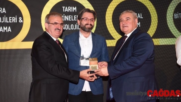 AÜ öğretim üyesine inovasyon ödülü