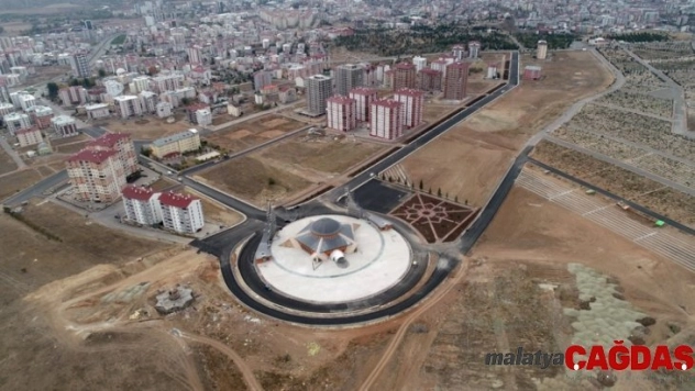 Ay Yıldız camisine giden yeni yollar açıldı