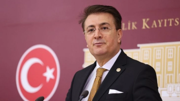 Aydemir: 'Hakkı üstün tutan bir davanın mensubuyuz'