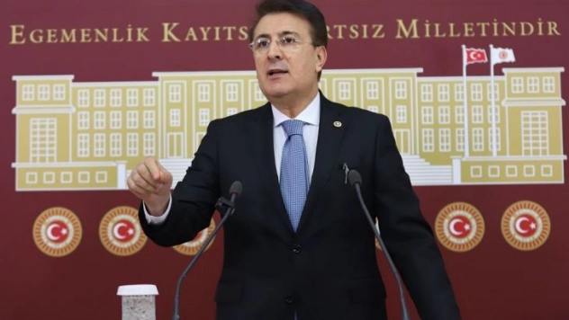 Aydemir: 'Kadına şiddeti lanetliyoruz'