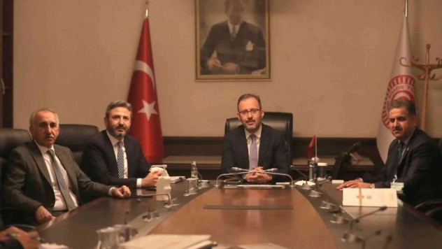 Aydın: 'Adıyaman'a gençlik ve spor alanında önemli yatırımlar kazandırdık'