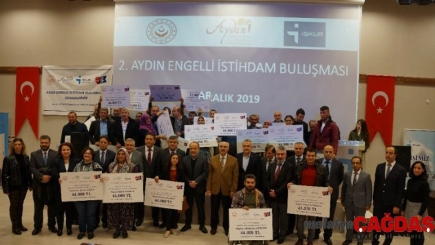 Aydın'da 26 engelli ve eski hükümlüye hibe çekleri teslim edildi