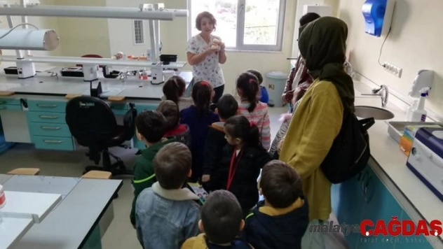 Aydınlı minikler ağız ve diş taramasından geçti