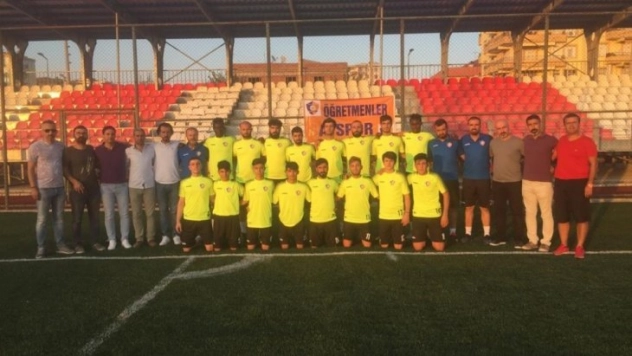 Ayspor, öğretmenlere emanet