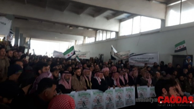 Azez'de PKK-PYD protesto edildi