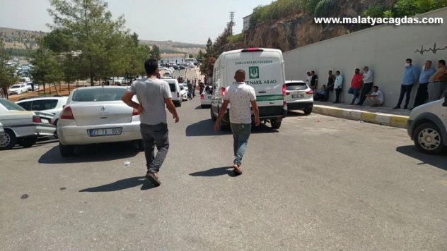 Babasının öldüğü silahlı saldırıda ağır yaralanan çocuk da öldü