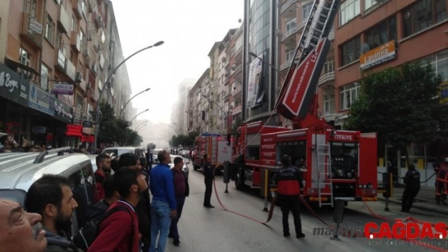 Bacadan çıkan yangın korkuttu