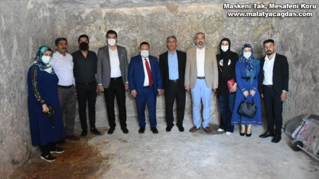 Bağlar Belediye Başkanı Beyoğlu'ndan, tarihi Boşat Kalesi'ne ziyaret