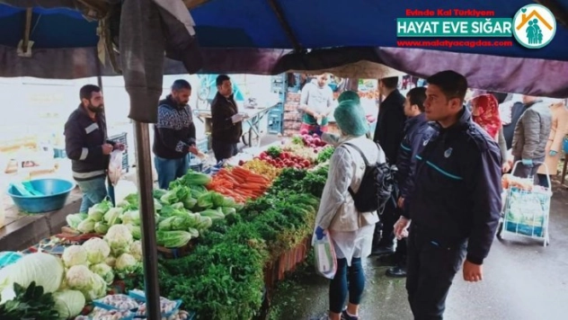 Bağlar Belediyesi fırınları denetleyip açıkta satılan ekmekleri topladı