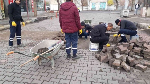 Bağlar Belediyesi'nden aralıksız hizmet