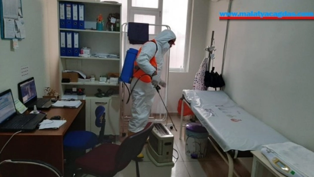 Bağlar Belediyesi sağlık merkezlerini dezenfekte etti