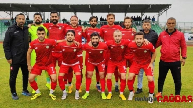 Bağlar Belediyespor son dakikalarda yıkıldı