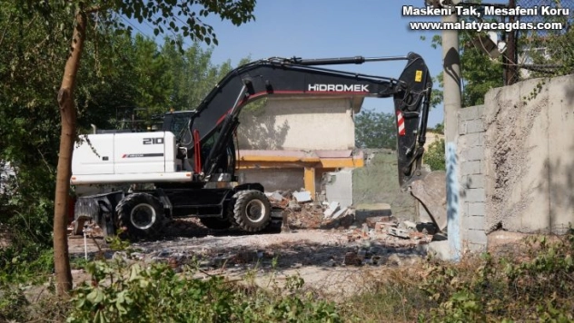 Bağlar'da kamulaştırılan 5 yapının yıkımı gerçekleşti