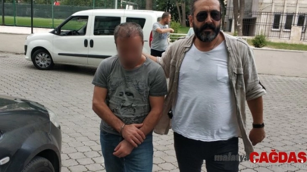 Bahçesinde 22 kök dişi Hint keneviri bitkisi ele geçirildi