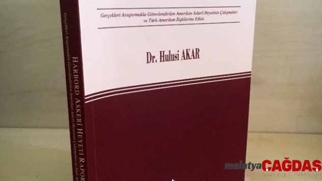 Bakan Akar'ın tezi kitap oldu