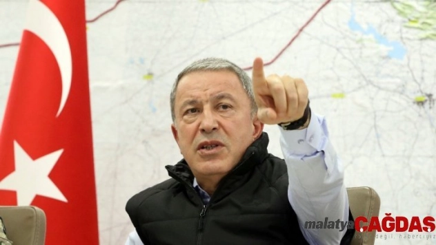 Bakan Akar ve komutanlar Barış Pınarı Harekatı'nı sevk ve idare ediyor