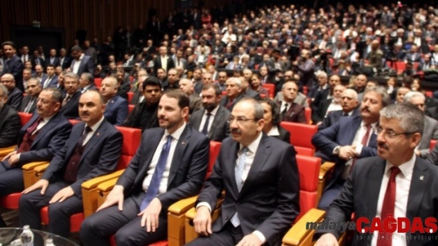 Bakan Albayrak: '2020'ye girmeden tek haneli faizleri kamu bankalarımız piyasalarımıza inşallah başlatıyor'