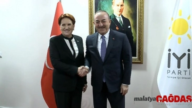 Bakan Çavuşoğlu İYİ Parti'de