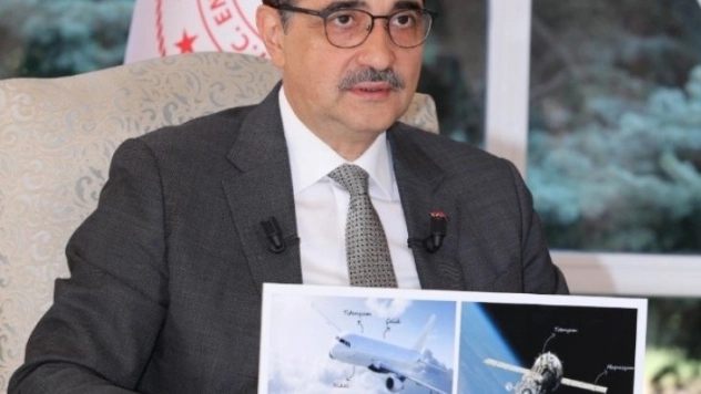 Bakan Dönmez:'2023 yılına kadar kamu binalarına biz yüzde 15'lik bir tasarruf planlıyoruz'