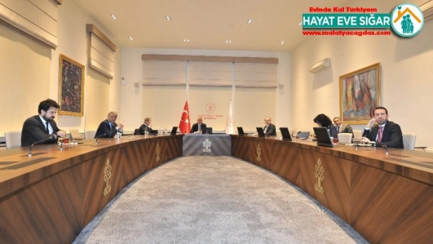 Bakan Ersoy, il müdürleriyle görüştü