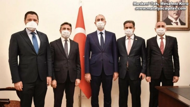 Bakan Gül ile Adıyaman yatırımları görüşüldü