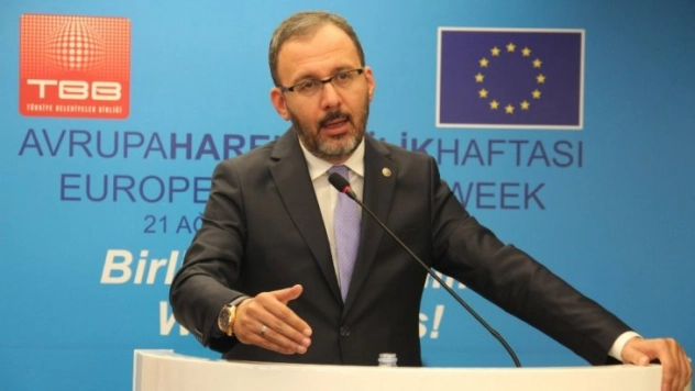 Bakan Kasapoğlu: Kadın odaklı bir spor strateji geliştirmemiz lazım