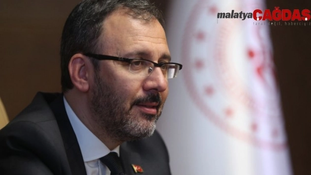 Bakan Kasapoğlu'ndan futbolda 2019-2020 sezonu açılış mesajı