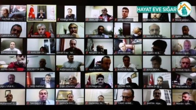 Bakan Koca, il sağlık müdürleri, bakan yardımcıları ve genel müdürlerle telekonferans ile görüştü