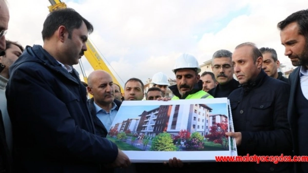 Bakan Kurum: 'Van'da hasar tespiti için tüm birimlerimiz seferber oldu'