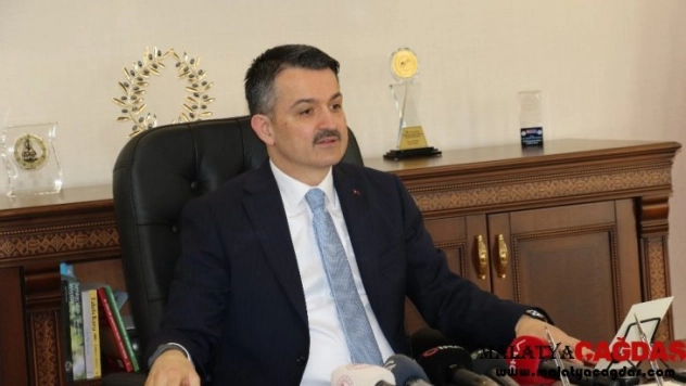 Bakan Pakdemirli, 4. Ulusal Antarktika Bilim Seferi'ne katılan mühendisi kabul etti