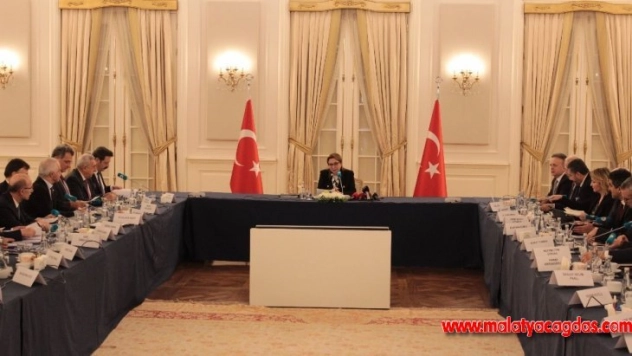 Bakan Pekcan, 2020 yılında,El birliğiyle çalışacağız