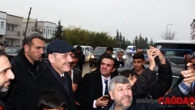 Bakan Soylu deprem konutlarını inceledi