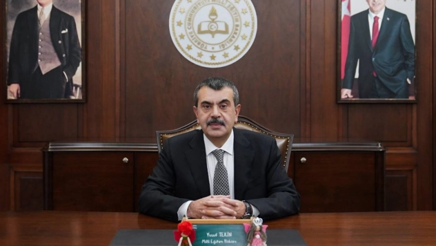 Bakan Tekin'den proje okulunda atama iddiasına ilişkin açıklama