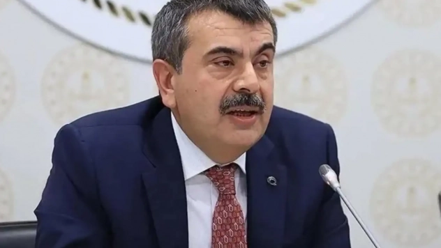 Bakan Tekin: Erken tatil gündemimizde yok, zorunlu eğitim süresi değişmiyor​