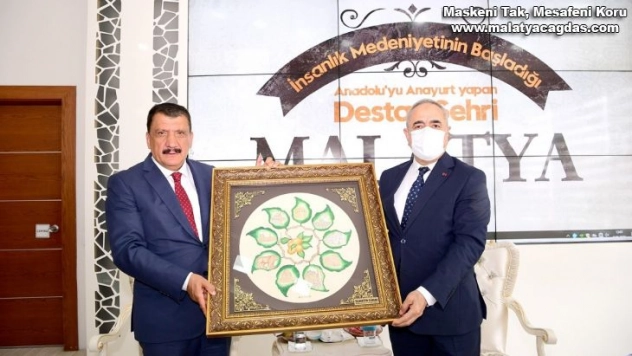 Bakan Yardımcısı Tunç'tan Başkan Gürkan'a ziyaret