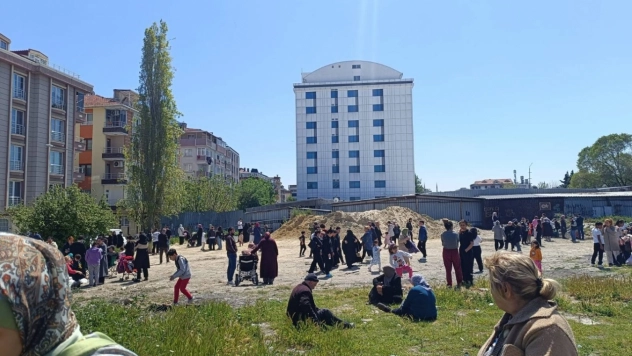 Bakan Yerlikaya: Deprem 13 saniye sürdü, 51 artçı deprem kaydedildi