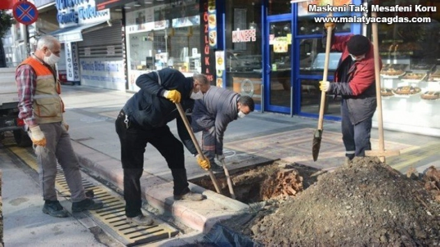 Bakım Onarım Çalışmalarını Sürdürüyor